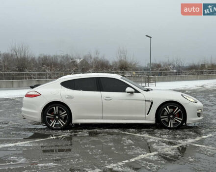 Белый Порше Панамера, объемом двигателя 3.6 л и пробегом 125 тыс. км за 17999 $, фото 6 на Automoto.ua