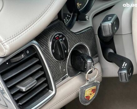 Білий Порше Panamera, об'ємом двигуна 4.8 л та пробігом 130 тис. км за 21990 $, фото 15 на Automoto.ua