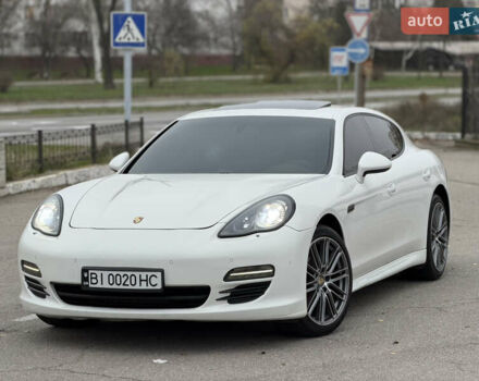 Білий Порше Panamera, об'ємом двигуна 4.8 л та пробігом 210 тис. км за 21500 $, фото 1 на Automoto.ua