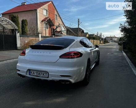 Білий Порше Panamera, об'ємом двигуна 4.81 л та пробігом 137 тис. км за 25000 $, фото 7 на Automoto.ua