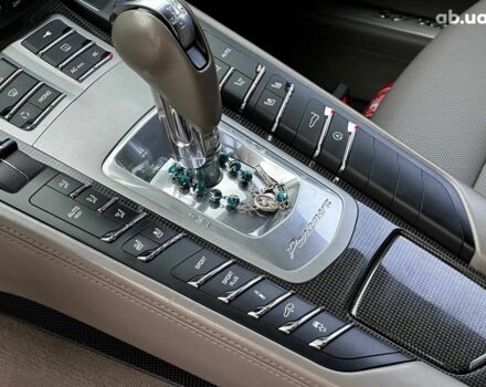 Білий Порше Panamera, об'ємом двигуна 4.8 л та пробігом 130 тис. км за 21990 $, фото 16 на Automoto.ua