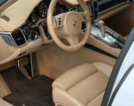 Белый Порше Панамера, объемом двигателя 3.6 л и пробегом 125 тыс. км за 17999 $, фото 13 на Automoto.ua