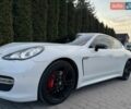 Белый Порше Панамера, объемом двигателя 4.8 л и пробегом 140 тыс. км за 15000 $, фото 20 на Automoto.ua