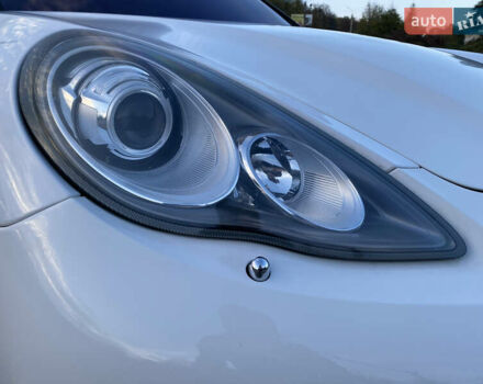 Белый Порше Панамера, объемом двигателя 4.8 л и пробегом 103 тыс. км за 19800 $, фото 9 на Automoto.ua