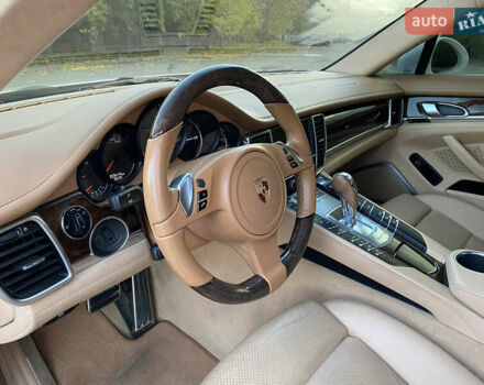 Белый Порше Панамера, объемом двигателя 4.8 л и пробегом 103 тыс. км за 19800 $, фото 15 на Automoto.ua