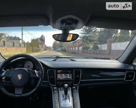 Білий Порше Panamera, об'ємом двигуна 4.81 л та пробігом 137 тис. км за 25000 $, фото 21 на Automoto.ua