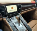 Білий Порше Panamera, об'ємом двигуна 4.8 л та пробігом 210 тис. км за 21500 $, фото 47 на Automoto.ua