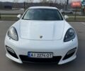 Білий Порше Panamera, об'ємом двигуна 4.81 л та пробігом 42 тис. км за 35000 $, фото 1 на Automoto.ua
