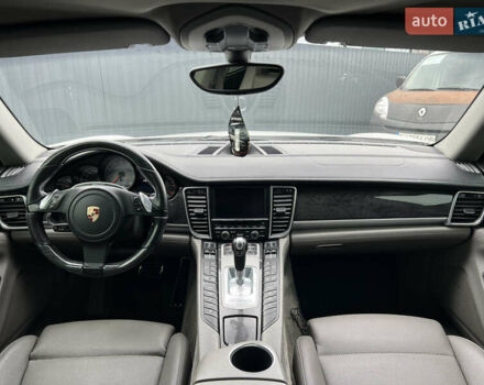 Белый Порше Панамера, объемом двигателя 4.81 л и пробегом 168 тыс. км за 21900 $, фото 9 на Automoto.ua