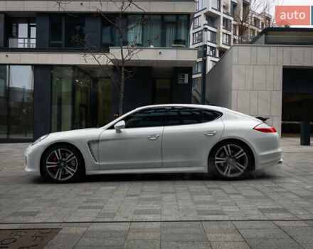 Белый Порше Панамера, объемом двигателя 4.81 л и пробегом 129 тыс. км за 26000 $, фото 8 на Automoto.ua