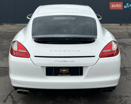 Белый Порше Панамера, объемом двигателя 4.81 л и пробегом 168 тыс. км за 21900 $, фото 4 на Automoto.ua