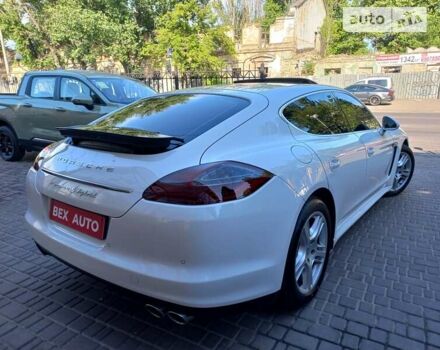 Білий Порше Panamera, об'ємом двигуна 3 л та пробігом 156 тис. км за 28500 $, фото 5 на Automoto.ua