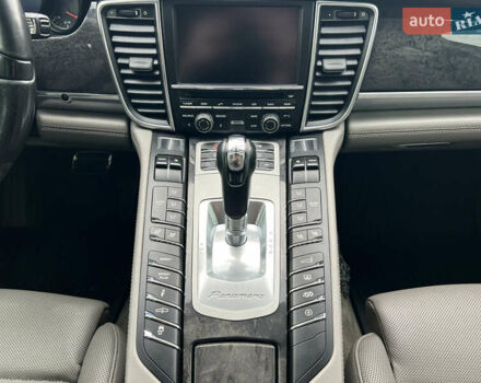 Белый Порше Панамера, объемом двигателя 4.81 л и пробегом 168 тыс. км за 21900 $, фото 10 на Automoto.ua