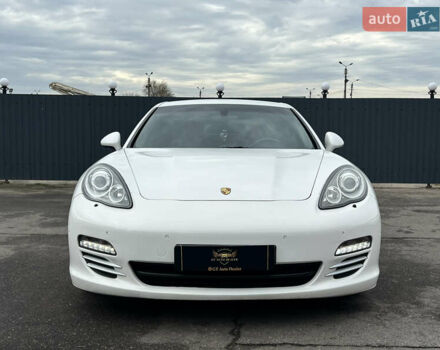 Белый Порше Панамера, объемом двигателя 4.81 л и пробегом 168 тыс. км за 21900 $, фото 1 на Automoto.ua