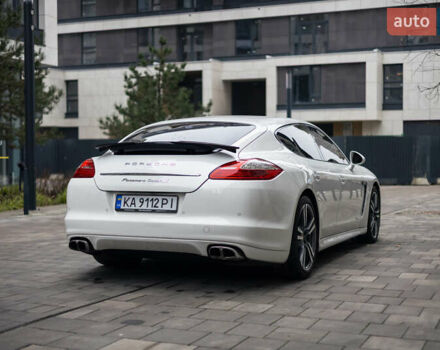 Белый Порше Панамера, объемом двигателя 4.81 л и пробегом 129 тыс. км за 26000 $, фото 71 на Automoto.ua