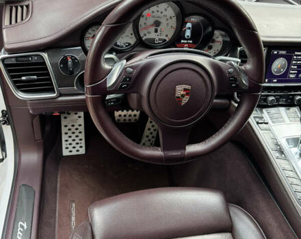Білий Порше Panamera, об'ємом двигуна 4.81 л та пробігом 87 тис. км за 33000 $, фото 4 на Automoto.ua