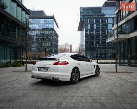 Белый Порше Панамера, объемом двигателя 4.81 л и пробегом 129 тыс. км за 26000 $, фото 3 на Automoto.ua