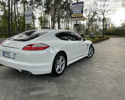 Білий Порше Panamera, об'ємом двигуна 4.81 л та пробігом 119 тис. км за 28888 $, фото 24 на Automoto.ua