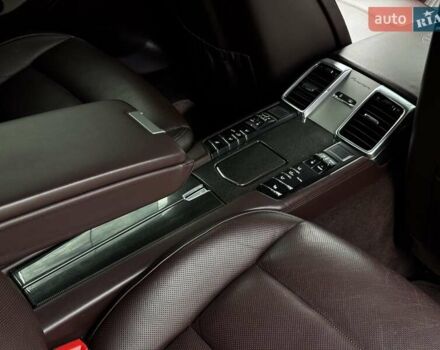 Білий Порше Panamera, об'ємом двигуна 4.81 л та пробігом 130 тис. км за 24850 $, фото 14 на Automoto.ua