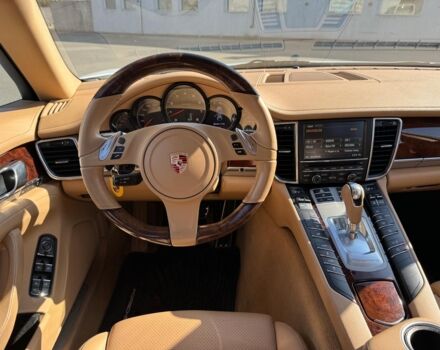 Білий Порше Panamera, об'ємом двигуна 3.6 л та пробігом 86 тис. км за 27490 $, фото 19 на Automoto.ua