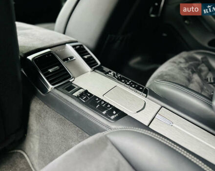 Белый Порше Панамера, объемом двигателя 4.8 л и пробегом 97 тыс. км за 22900 $, фото 32 на Automoto.ua