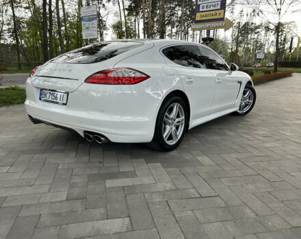 Білий Порше Panamera, об'ємом двигуна 4.81 л та пробігом 119 тис. км за 28888 $, фото 23 на Automoto.ua