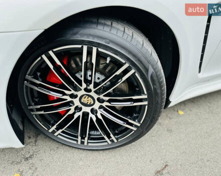 Белый Порше Панамера, объемом двигателя 4.8 л и пробегом 97 тыс. км за 22900 $, фото 3 на Automoto.ua