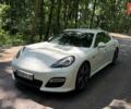Білий Порше Panamera, об'ємом двигуна 4.81 л та пробігом 68 тис. км за 28500 $, фото 1 на Automoto.ua