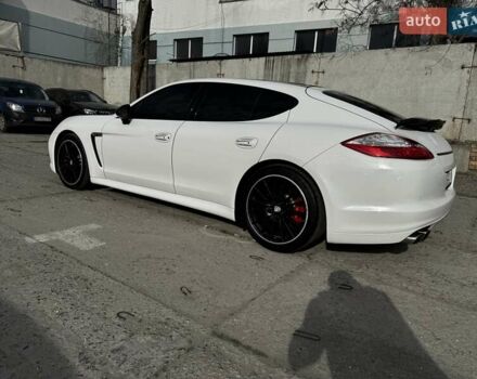 Білий Порше Panamera, об'ємом двигуна 4.81 л та пробігом 130 тис. км за 24850 $, фото 3 на Automoto.ua