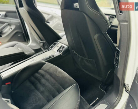 Белый Порше Панамера, объемом двигателя 4.8 л и пробегом 97 тыс. км за 22900 $, фото 36 на Automoto.ua