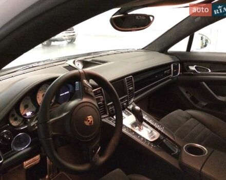 Белый Порше Панамера, объемом двигателя 4.81 л и пробегом 105 тыс. км за 25000 $, фото 4 на Automoto.ua