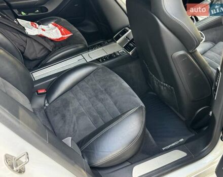 Білий Порше Panamera, об'ємом двигуна 4.81 л та пробігом 137 тис. км за 28500 $, фото 14 на Automoto.ua