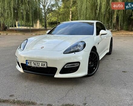 Білий Порше Panamera, об'ємом двигуна 4.81 л та пробігом 137 тис. км за 28500 $, фото 1 на Automoto.ua