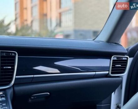 Белый Порше Панамера, объемом двигателя 3 л и пробегом 146 тыс. км за 29999 $, фото 88 на Automoto.ua