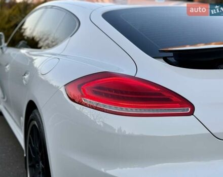 Белый Порше Панамера, объемом двигателя 3 л и пробегом 146 тыс. км за 29999 $, фото 58 на Automoto.ua