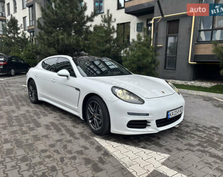 Белый Порше Панамера, объемом двигателя 3.61 л и пробегом 137 тыс. км за 22500 $, фото 10 на Automoto.ua