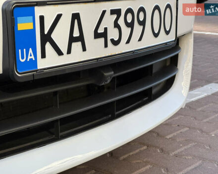 Білий Порше Panamera, об'ємом двигуна 3.61 л та пробігом 65 тис. км за 29999 $, фото 9 на Automoto.ua