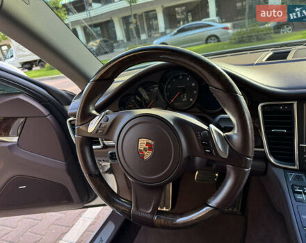 Білий Порше Panamera, об'ємом двигуна 3.61 л та пробігом 65 тис. км за 29999 $, фото 1 на Automoto.ua