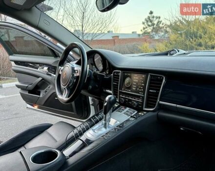 Белый Порше Панамера, объемом двигателя 3 л и пробегом 146 тыс. км за 29999 $, фото 113 на Automoto.ua