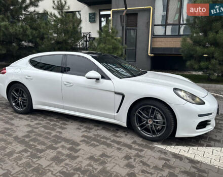 Белый Порше Панамера, объемом двигателя 3.61 л и пробегом 137 тыс. км за 22500 $, фото 9 на Automoto.ua