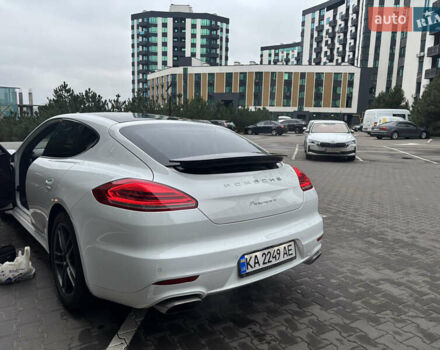 Белый Порше Панамера, объемом двигателя 3.61 л и пробегом 137 тыс. км за 22500 $, фото 15 на Automoto.ua