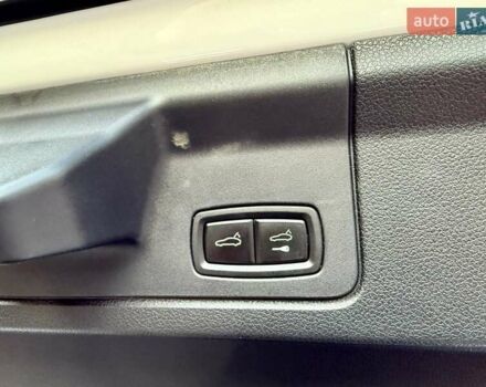 Белый Порше Панамера, объемом двигателя 3 л и пробегом 146 тыс. км за 29999 $, фото 69 на Automoto.ua