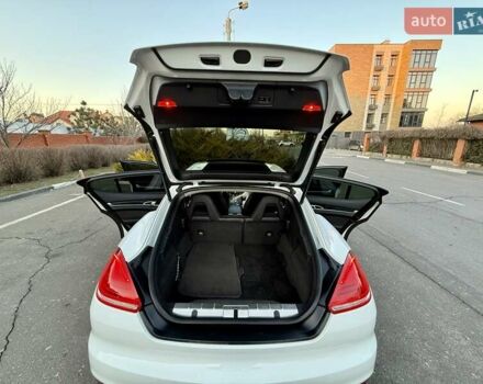 Белый Порше Панамера, объемом двигателя 3 л и пробегом 146 тыс. км за 29999 $, фото 64 на Automoto.ua