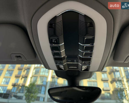 Білий Порше Panamera, об'ємом двигуна 3.61 л та пробігом 65 тис. км за 29999 $, фото 24 на Automoto.ua