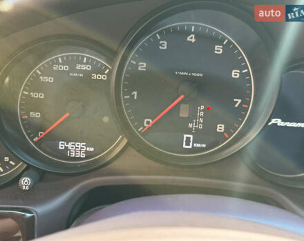 Білий Порше Panamera, об'ємом двигуна 3.61 л та пробігом 65 тис. км за 29999 $, фото 28 на Automoto.ua