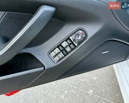 Белый Порше Панамера, объемом двигателя 3 л и пробегом 146 тыс. км за 29999 $, фото 116 на Automoto.ua