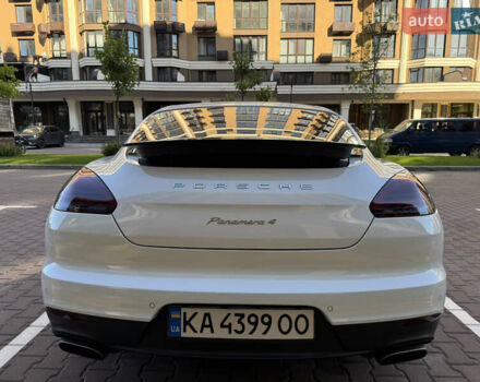Білий Порше Panamera, об'ємом двигуна 3.61 л та пробігом 65 тис. км за 29999 $, фото 6 на Automoto.ua