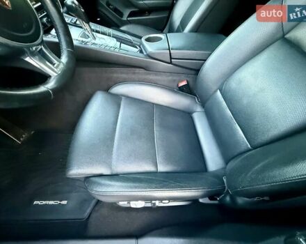 Белый Порше Панамера, объемом двигателя 3 л и пробегом 146 тыс. км за 29999 $, фото 123 на Automoto.ua