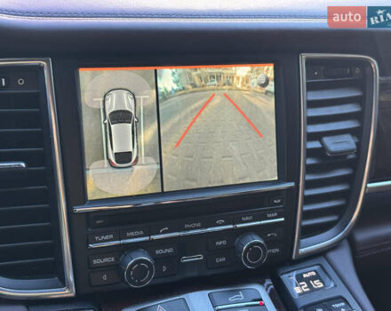 Білий Порше Panamera, об'ємом двигуна 3.61 л та пробігом 65 тис. км за 29999 $, фото 2 на Automoto.ua