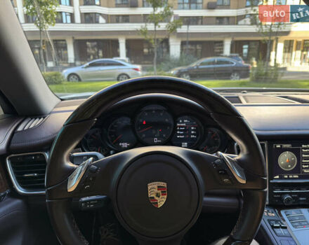 Білий Порше Panamera, об'ємом двигуна 3.61 л та пробігом 65 тис. км за 29999 $, фото 23 на Automoto.ua